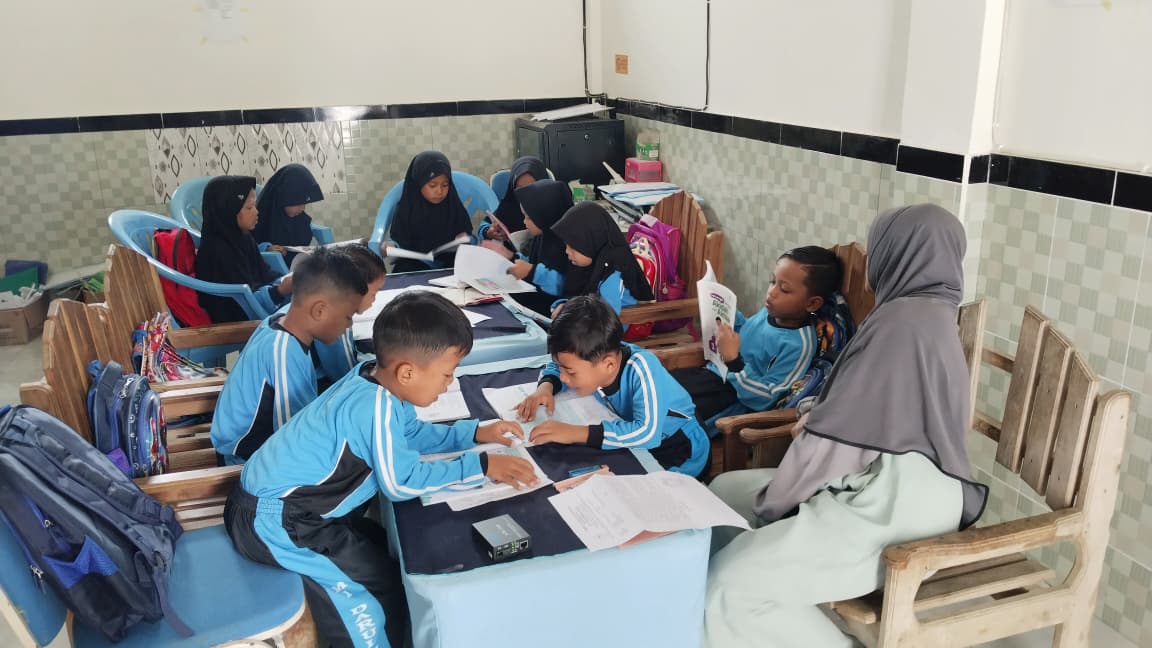 Madrasah Literasi Collage